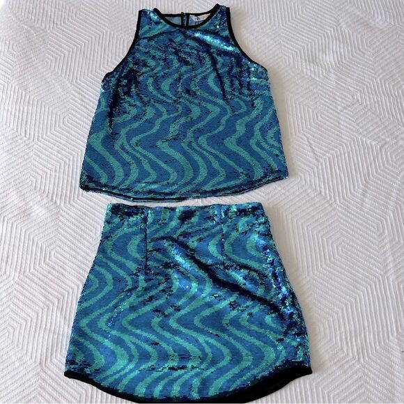 ZARA WOMAN SEQUINNED TOP WITH TRIMS BLUE / GREEN SIZE M. - Picture 8 of 9